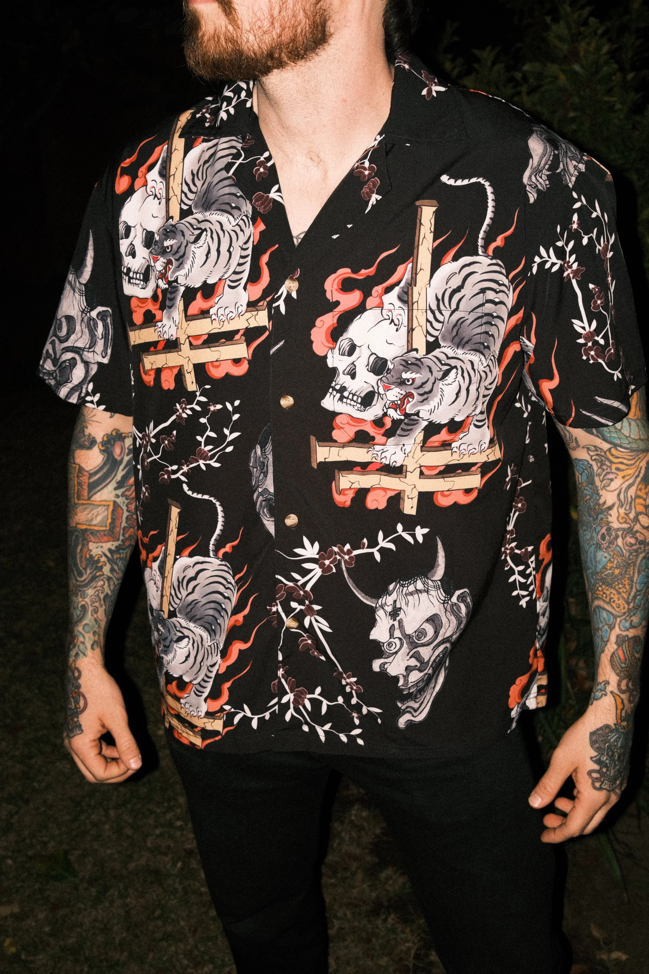 TWITCHING TONGUES - OFFICIAL SITE